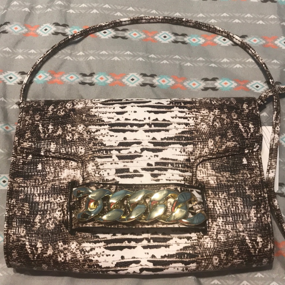 Crossbody purse